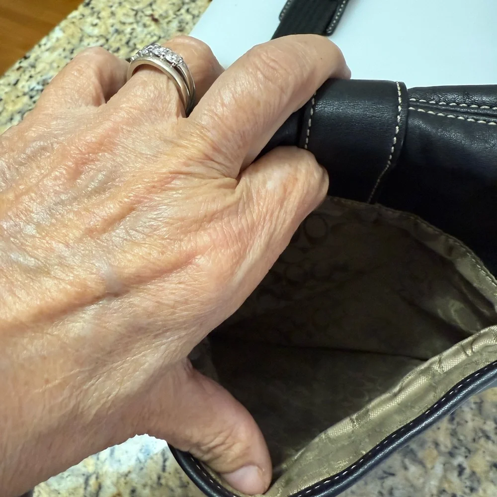 Coach Authentic Handbags Certification Document - Picture 4 of 4